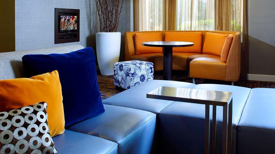 Courtyard Airport 3* Columbus