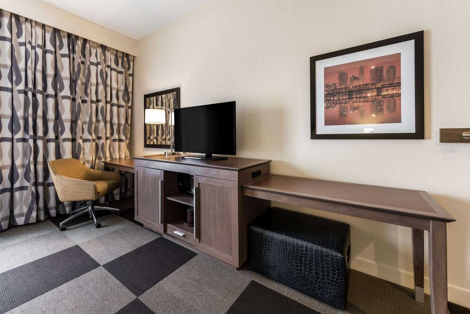 Hampton I-70e/hamilton Road Hotel