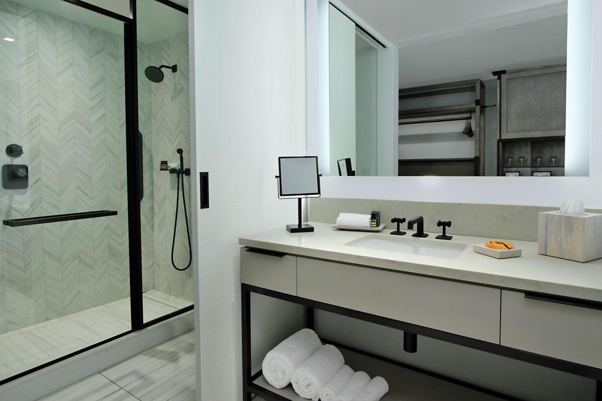 Hotel Canopy By Hilton Downtown Short North 4*