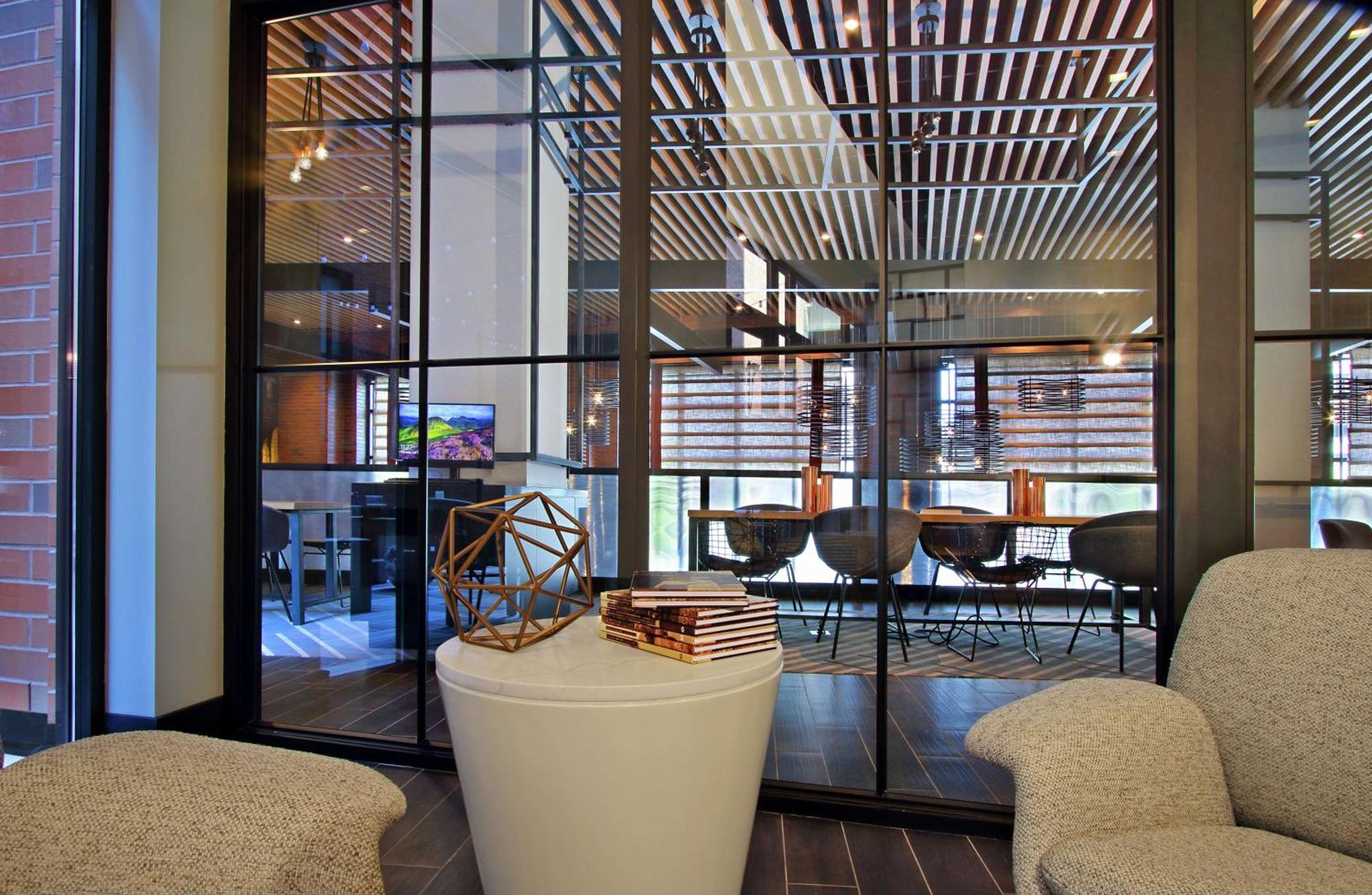 Hotel Canopy By Hilton Downtown Short North 4*