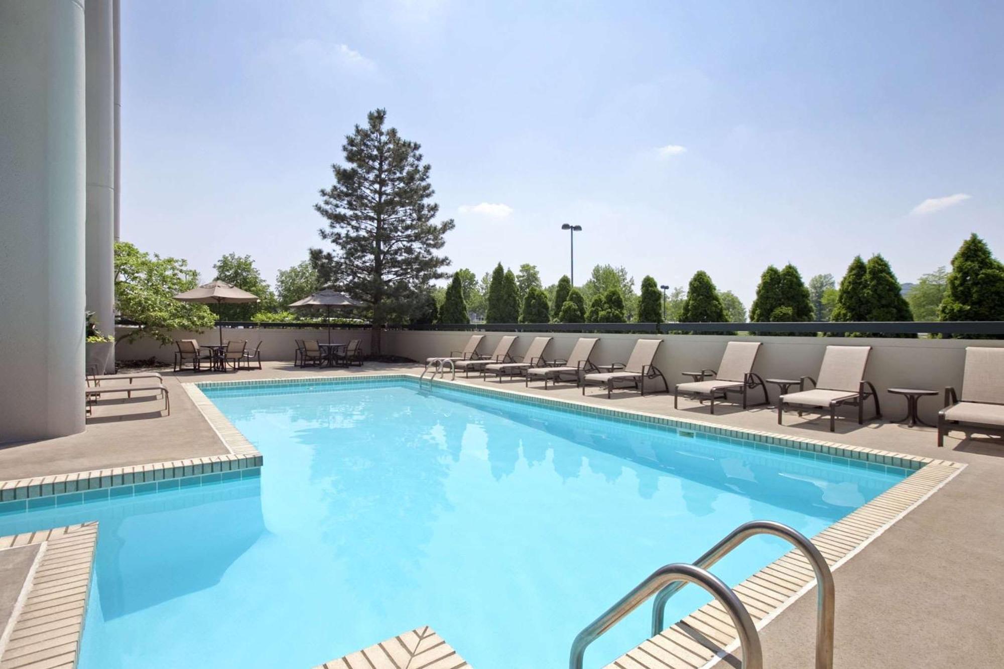 Embassy By Hilton 4* Columbus