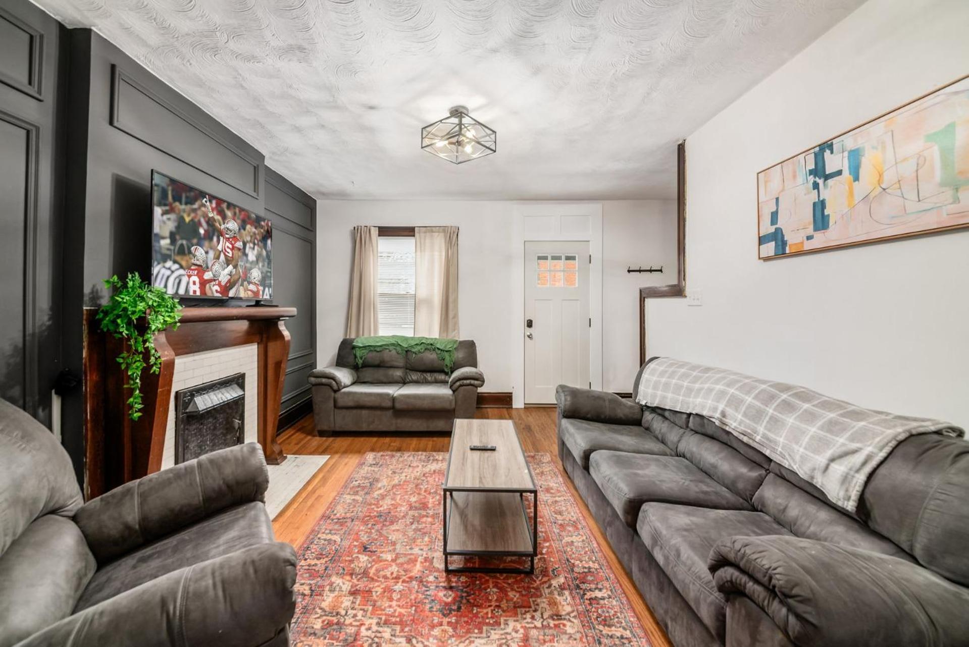 The Cobblestone Townhouse - 2 Bedroom -german Village * Columbus