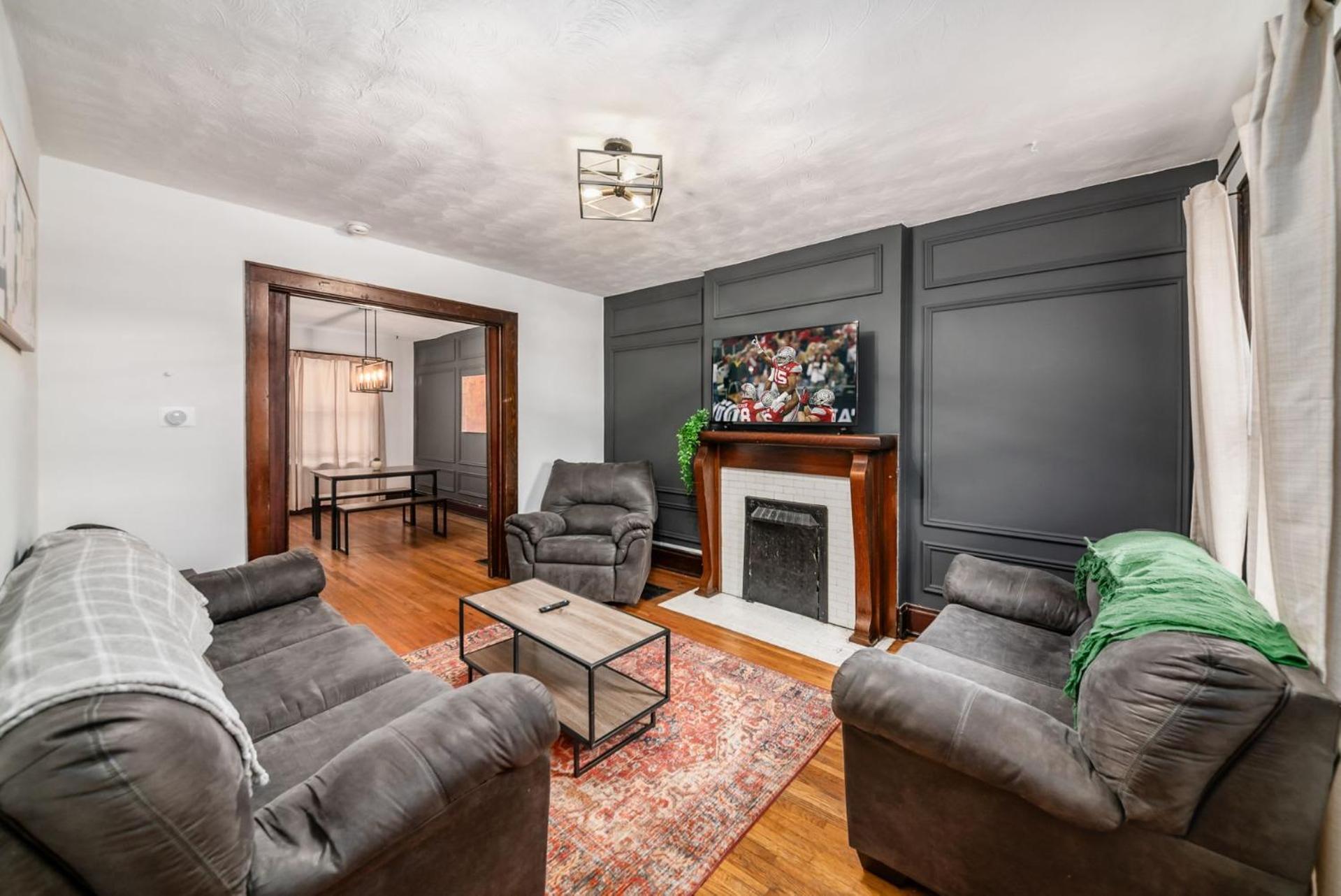 The Cobblestone Townhouse - 2 Bedroom -german Village