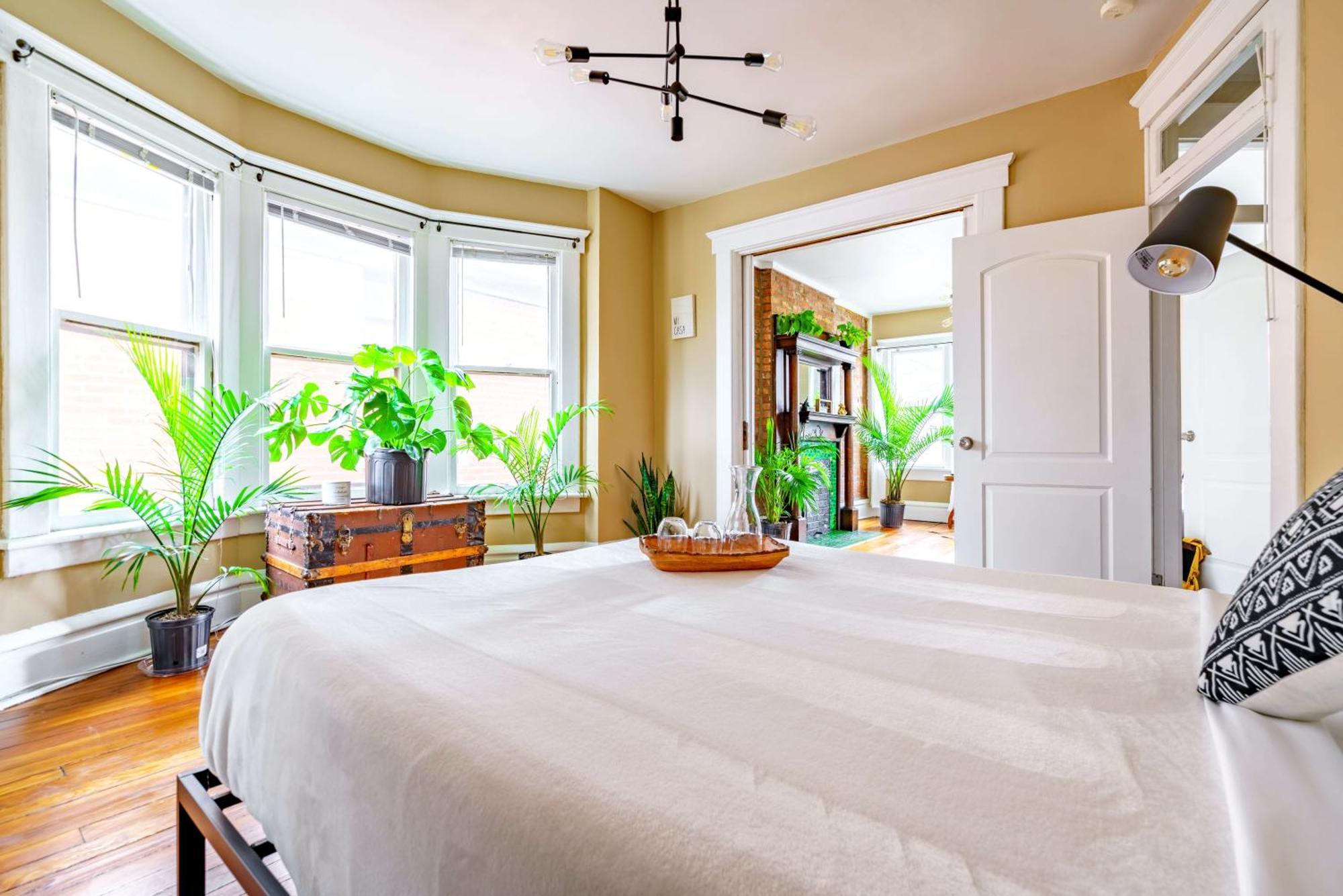 Holiday home Prime Location Rated Free Parking Clean!