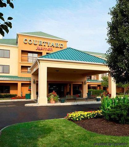 Courtyard Airport 3* Columbus