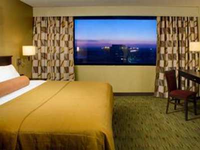 Hotel Embassy By Hilton Columbus
