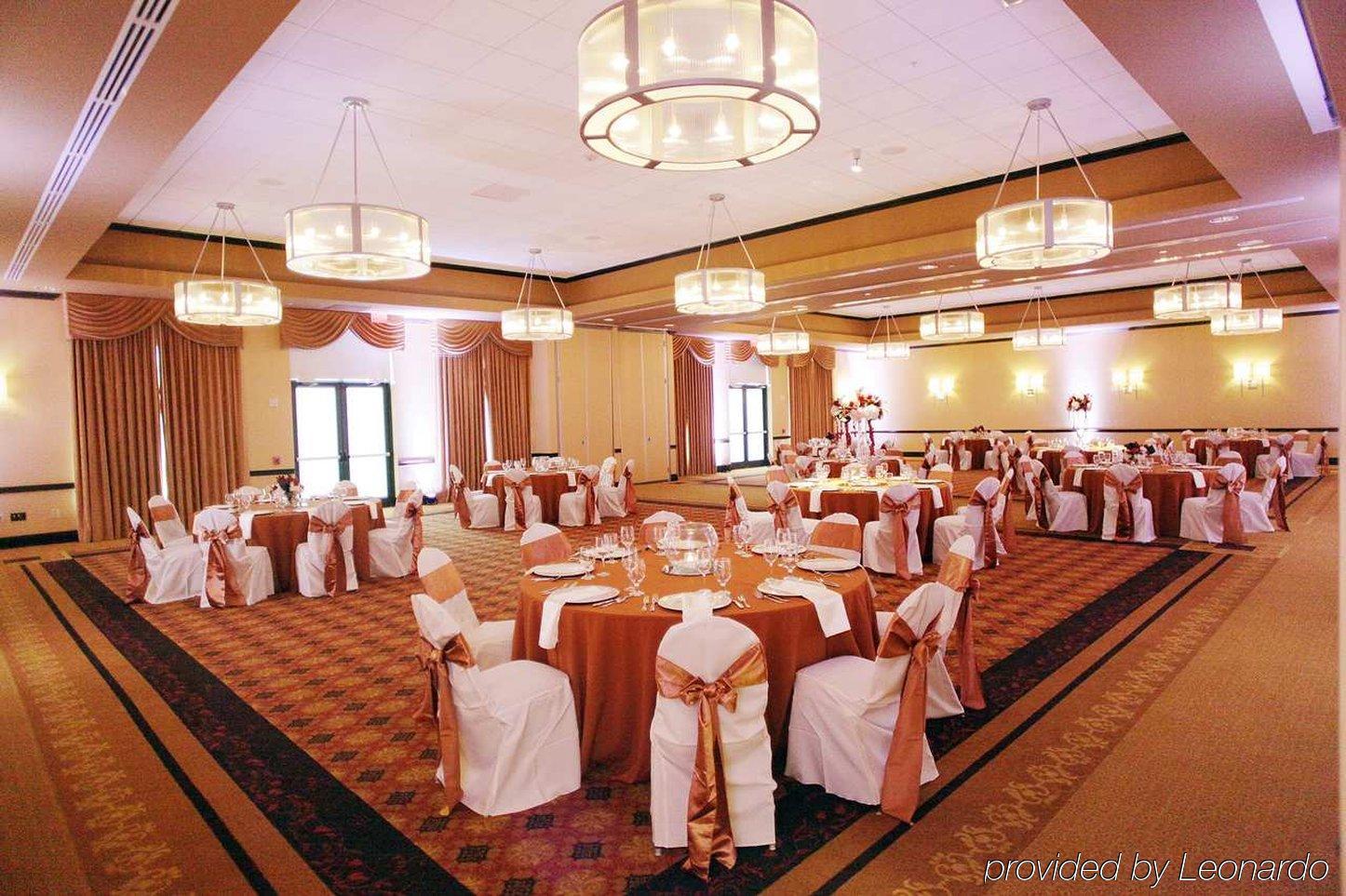 Hotel Embassy - Airport Columbus