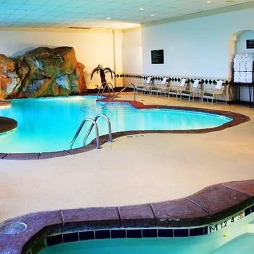 Hotel Embassy By Hilton Columbus