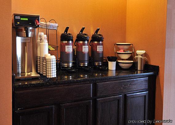Express - Downtown By Ihg Hotel 2*
