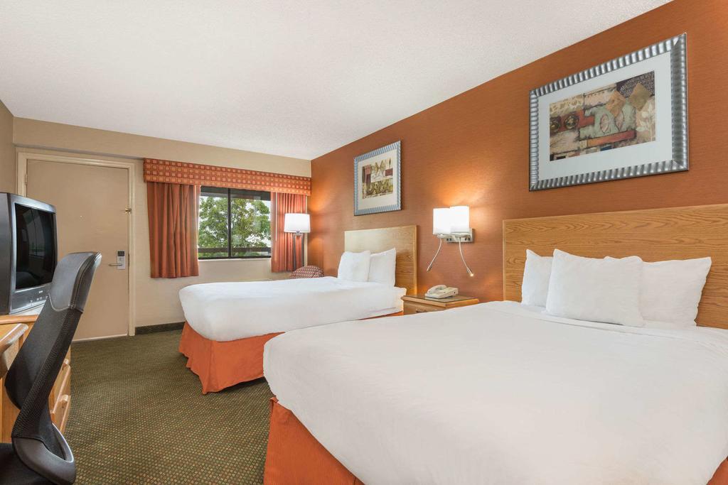 Hotel Days By Wyndham Fairgrounds Columbus