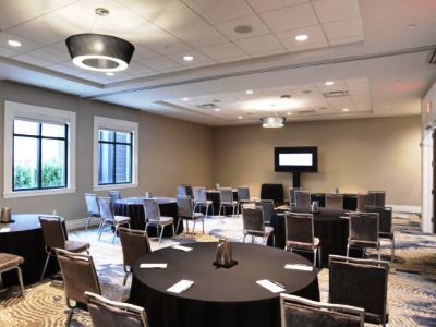 Courtyard By Marriott Osu Hotel Columbus