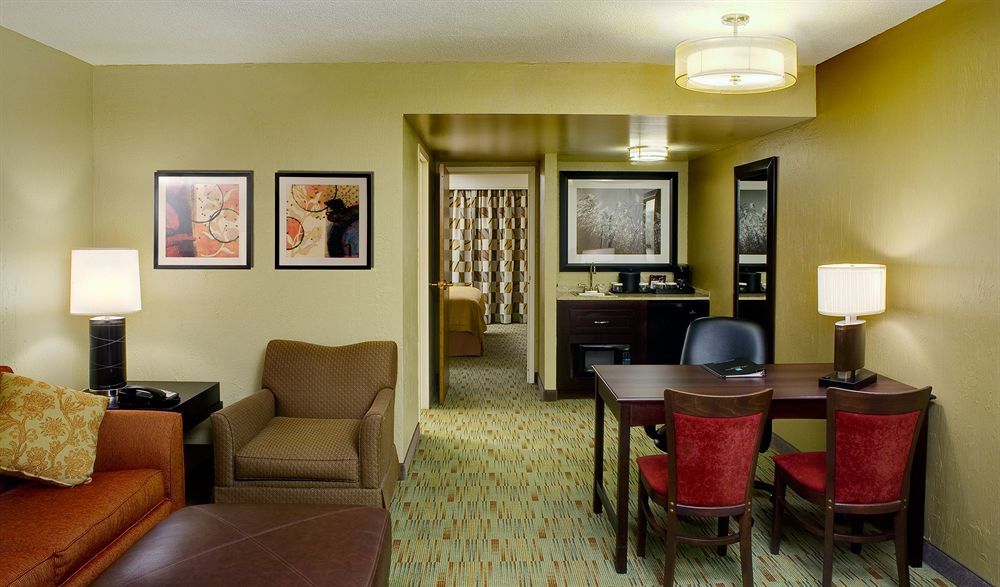 Embassy By Hilton Hotel