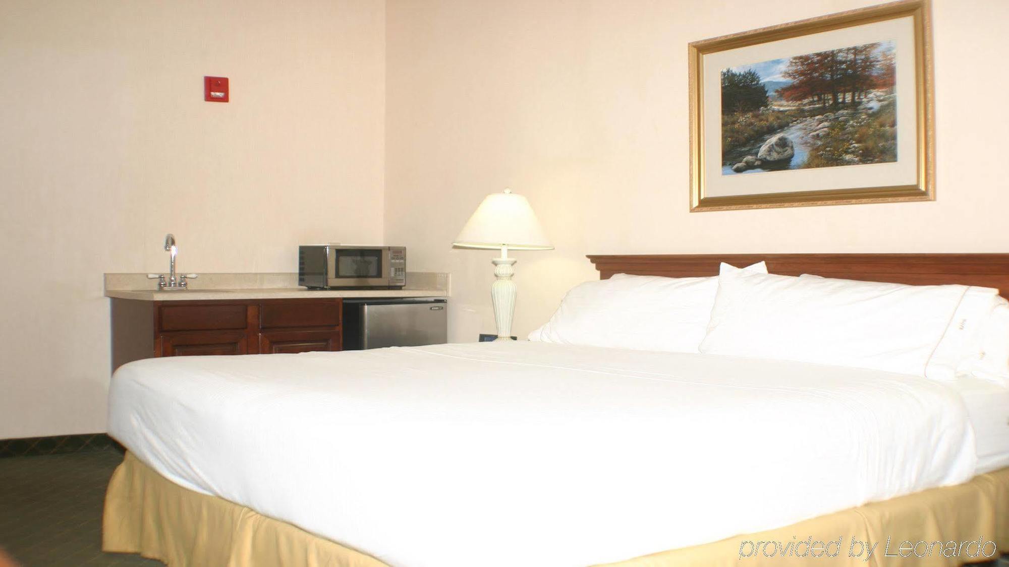 Hotel Express - Ohio Expo Center By Ihg 3*