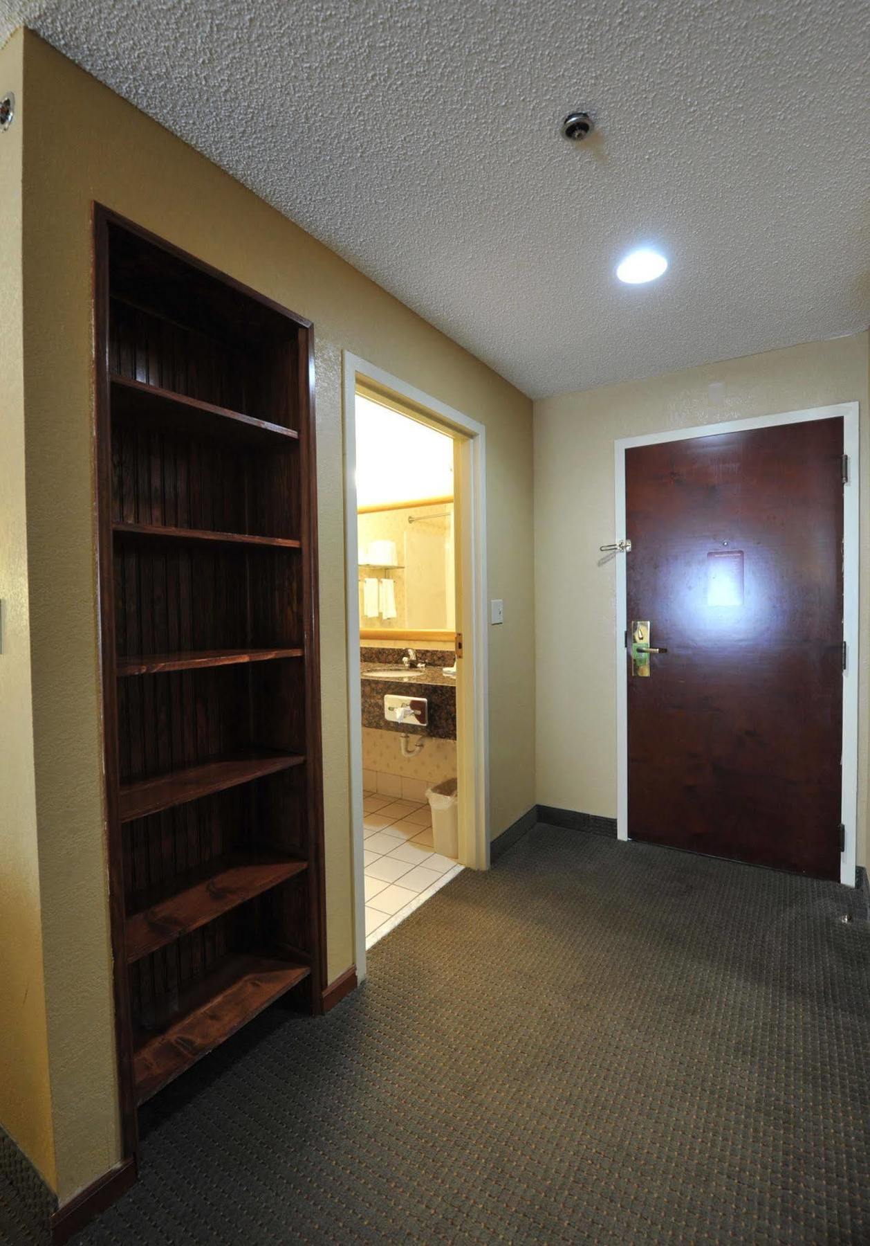 Hotel Express - Downtown By Ihg