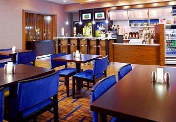 Courtyard Airport 3* Columbus