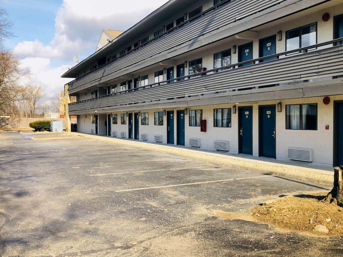 6 Columbus, Oh- Quarter Horse Hotel 2*